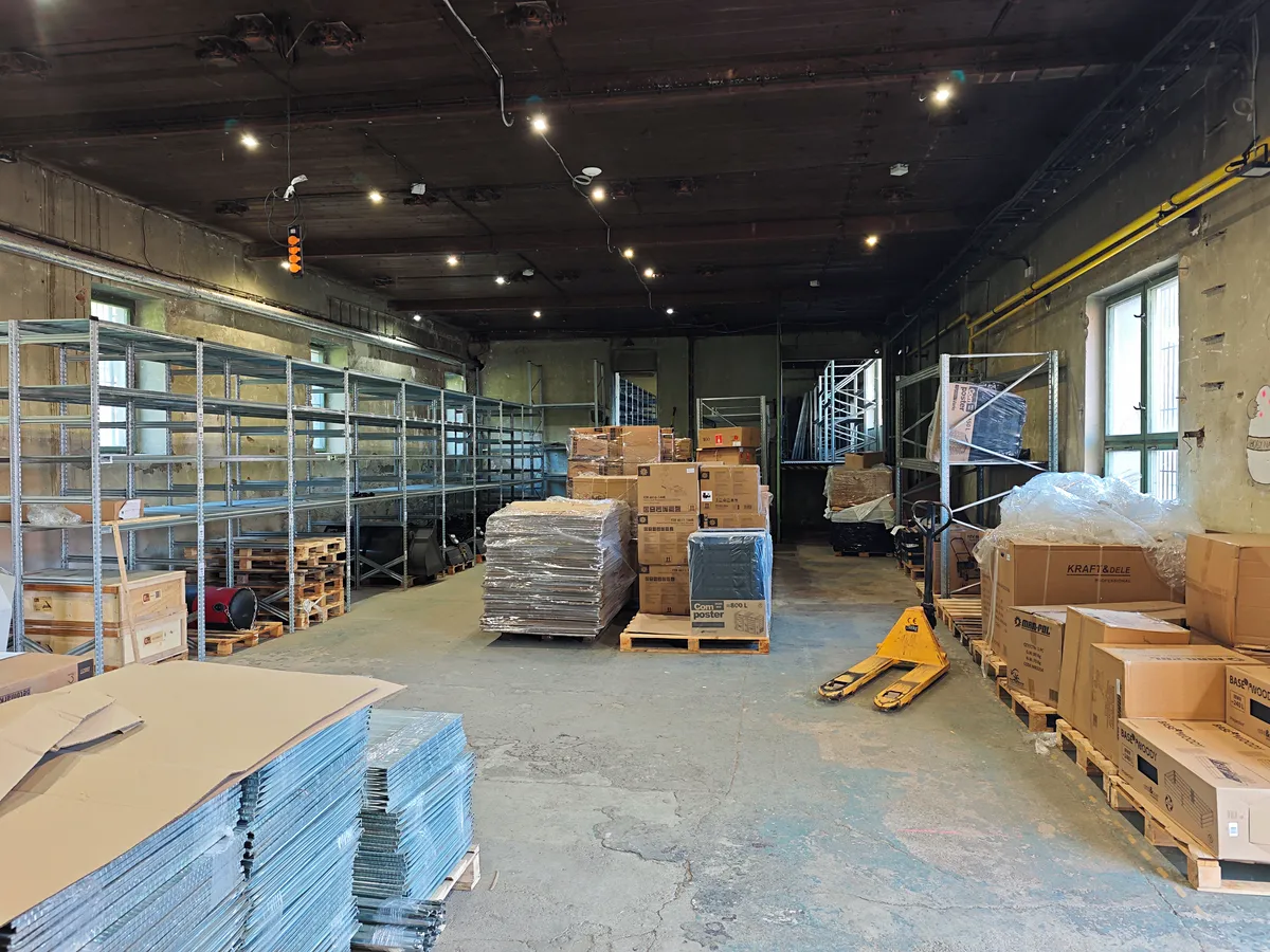 Pronájem skladového prostoru 341 m²